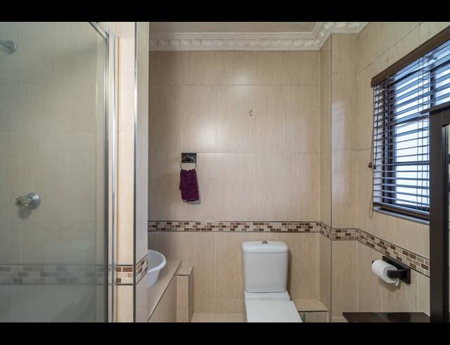 3 BEDROOM APARTMENT FOR SALE IN GLEN HILLS